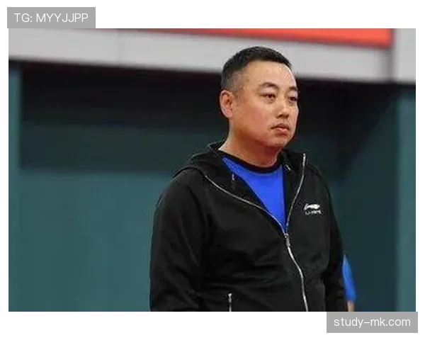刘国梁一下午就换了三套衣服，感觉家里有专门给他打理的造型师？