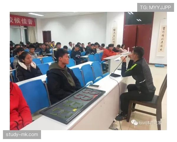 足球补时规则解析：判罚原则与裁判裁量权详解